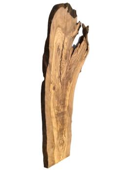 Rustikales, sehr großes Olivenholzbrett mit einzigartigem Charme aus einem 450 Jahre alten Baum – ideal für kreative Projekte und individuelle Designs.