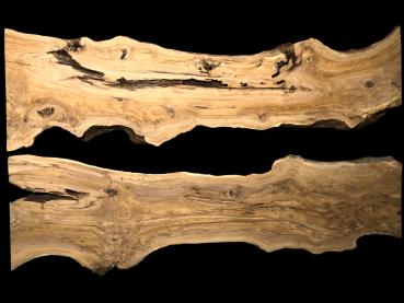 Rivertable Set aus zwei charaktervollen Olivenholzbrettern, perfekt für kreative Projekte und individuelle Gestaltung.