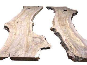 Vorbereitetes Rivertable Set aus zwei traumhaft strukturierten Olivenholzbrettern, ideal für kreative Tischprojekte.
