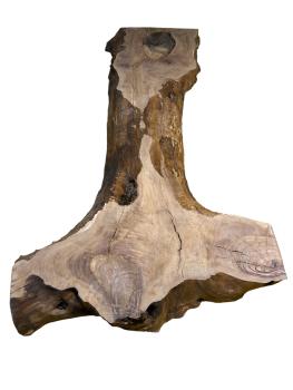Uriges Olivenholzbrett mit natürlicher Gabelung und Rindenanteil. Die beeindruckende Maserung und Struktur machen es zum idealen Material für rustikale Projekte.