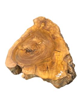 Bezaubernde, fertig geschliffene und geölte Scheibe vom Olivenbaum, ideal für individuelle Projekte.