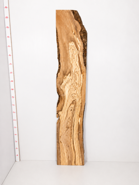 Preview: Großes zugeschnittenes Olivenholzbrett 187,5 x 23–34,7 x 3,1 cm – Trockenes Olivenholz Rohware besäumt & rechtwinklig - B625