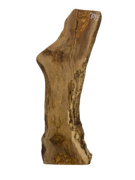 Olivenholz Bohle mit beeindruckender Maserung und natürlichem Rindenanteil, ideal für kreative Projekte.
