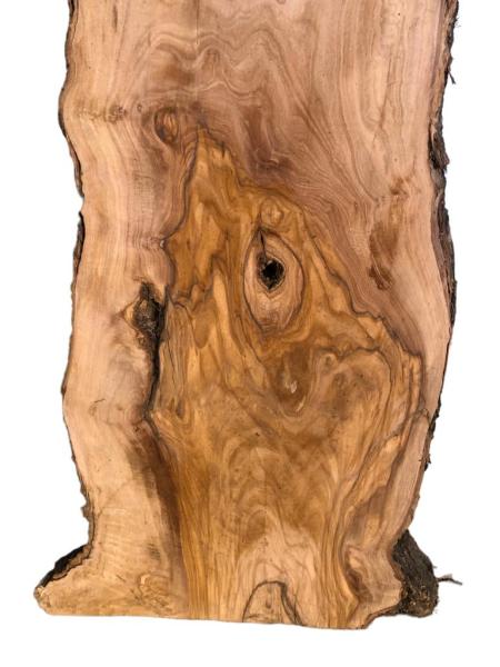 Charaktervolle, dicke Olivenholz Bohle mit wilder Maserung – ideal für kreative Projekte und individuelle Holzarbeiten.