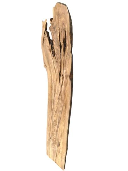 Rustikales, sehr großes Olivenholzbrett mit einzigartigem Charme aus einem 450 Jahre alten Baum – ideal für kreative Projekte und individuelle Designs.