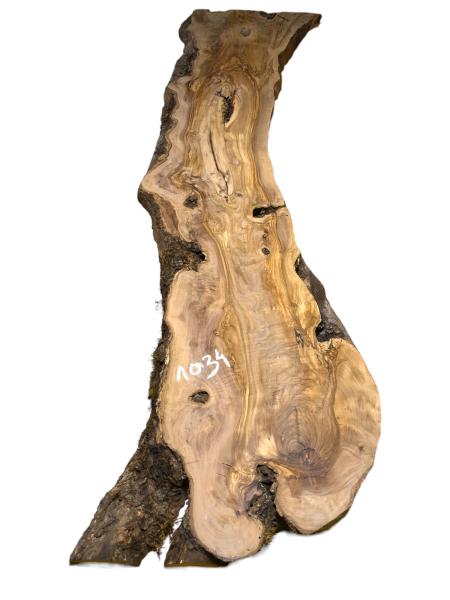 Bezauberndes Olivenholzbrett mit natürlicher Seite – perfekt für Epoxidharz-Projekte und kreative Gestaltungsideen.