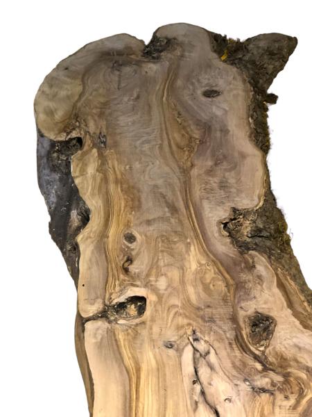 Bezauberndes Olivenholzbrett mit natürlicher Seite – perfekt für Epoxidharz-Projekte und kreative Gestaltungsideen.