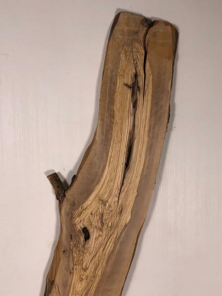 Über 200 cm lange Olivenholz Bohle