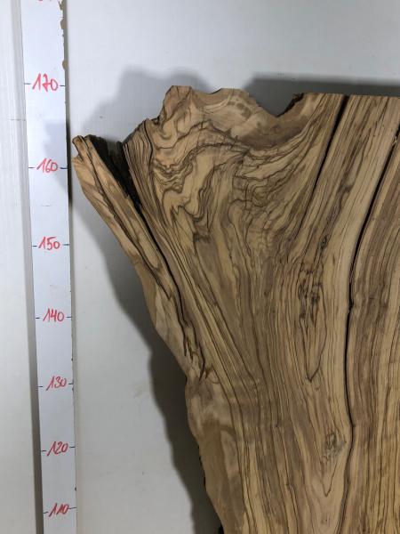 Selten großes Olivenholzbrett mit einzigartiger Maserung – perfekt für edle Tisch-Projekte und kreative Designs.