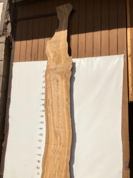 Beeindruckende Olivenholz Bohle – ideal für Tresen, Tische oder Theken